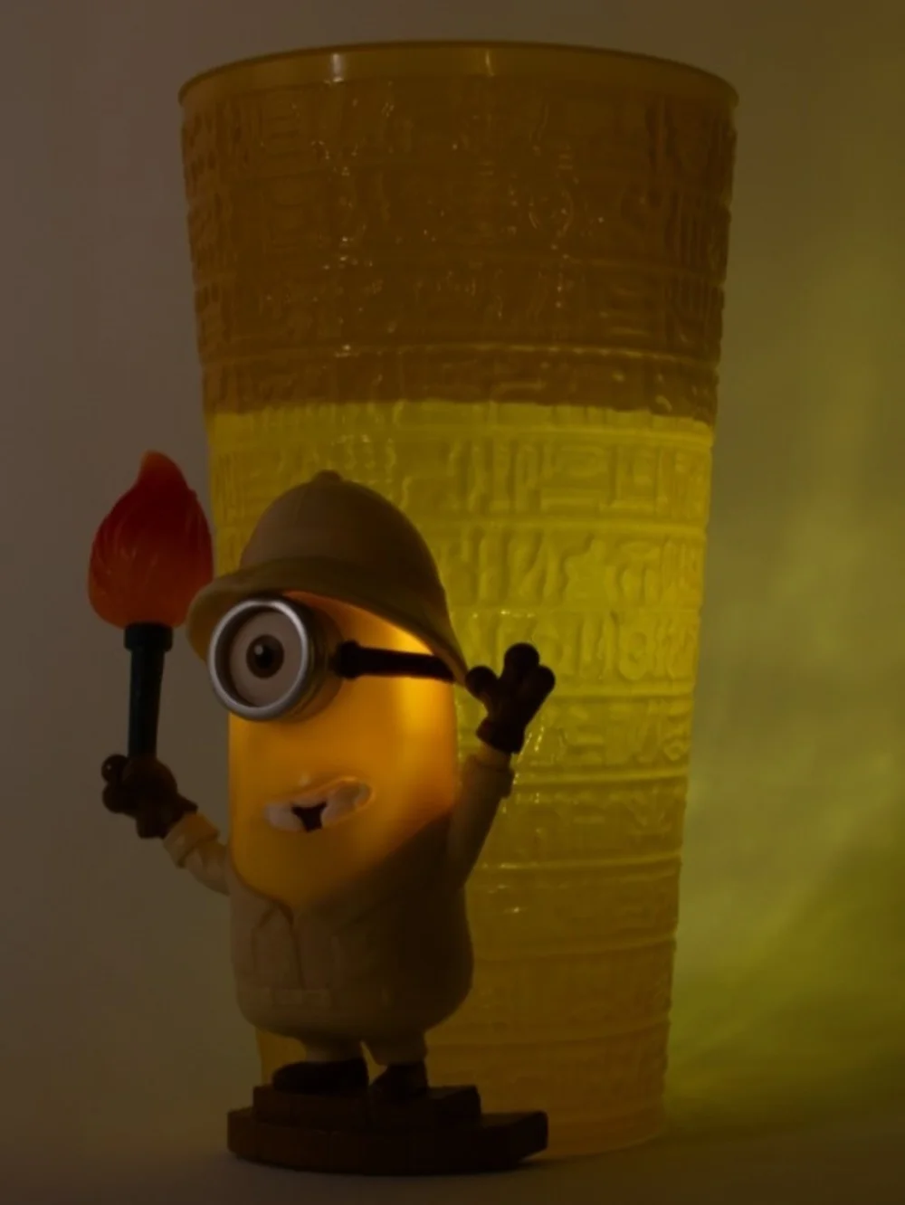 Minions & Monsters Light Up Cup